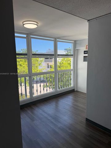 1990 Marseille Dr 303, Miami Beach, FL 33141