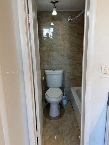 1990 Marseille Dr 303, Miami Beach, FL 33141