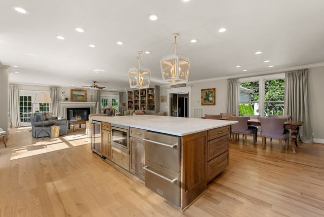 1018 Gateway Ln, Nashville, TN 37220