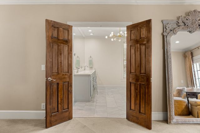 1018 Gateway Ln, Nashville, TN 37220