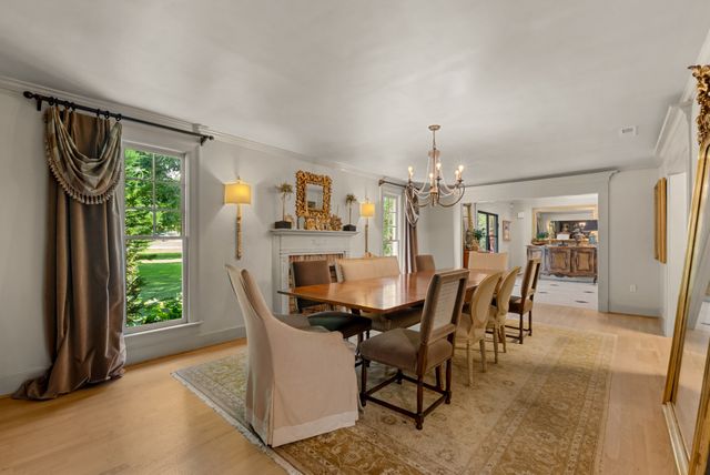 1018 Gateway Ln, Nashville, TN 37220