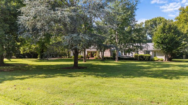 1018 Gateway Ln, Nashville, TN 37220