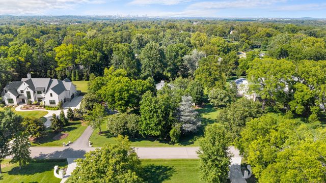 1018 Gateway Ln, Nashville, TN 37220
