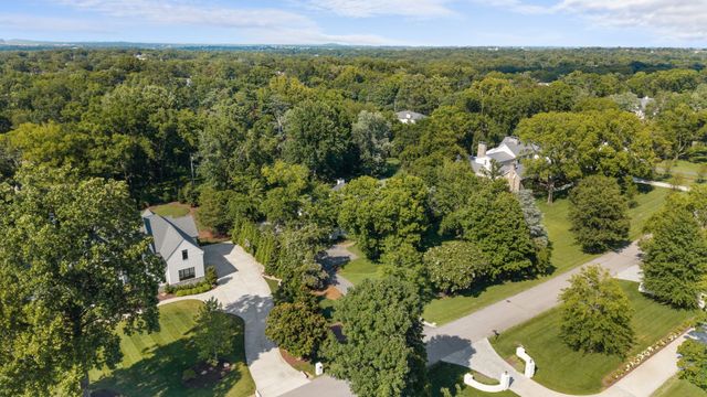 1018 Gateway Ln, Nashville, TN 37220