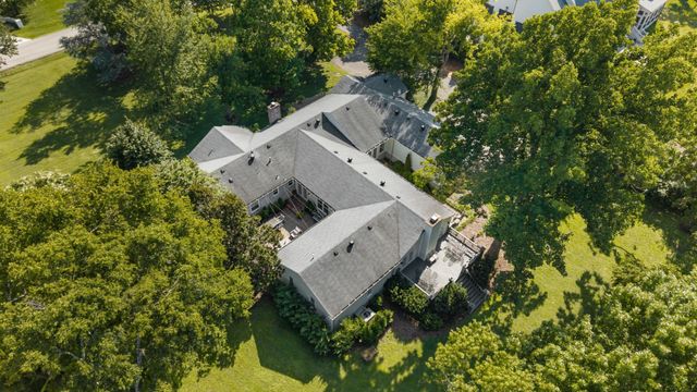 1018 Gateway Ln, Nashville, TN 37220