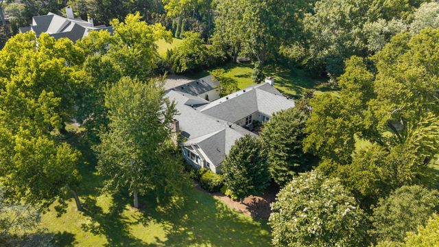 1018 Gateway Ln, Nashville, TN 37220