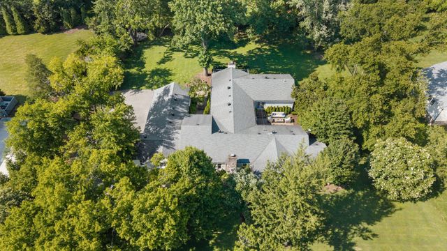 1018 Gateway Ln, Nashville, TN 37220