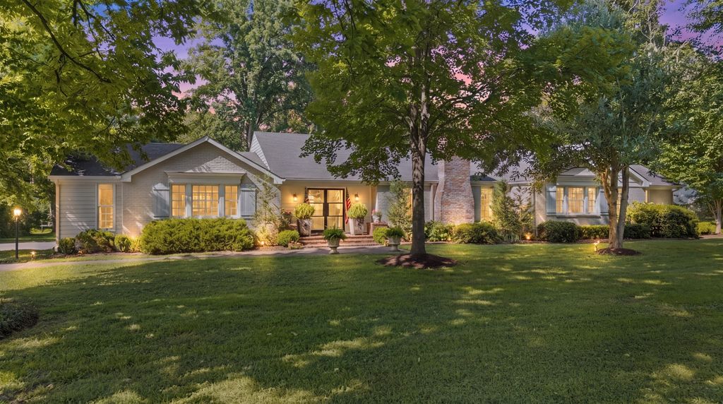 1018 Gateway Ln, Nashville, TN 37220