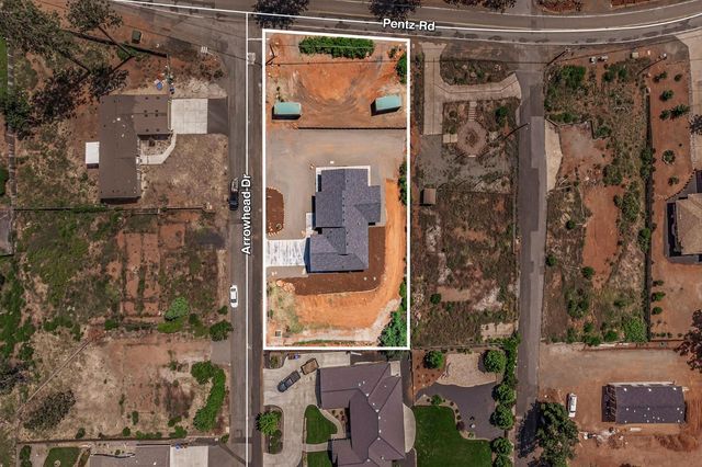 1890 Arrowhead Dr, Paradise, CA 95969