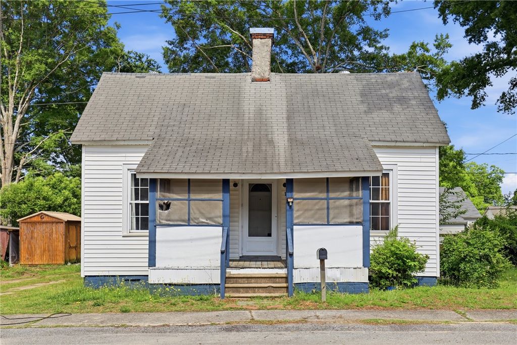 19 Geer Street, Belton, SC 29627