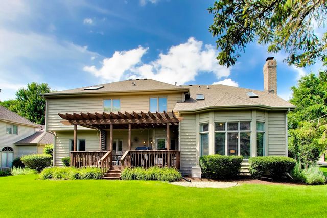 712 De Lasalle Court, Naperville, IL 60565