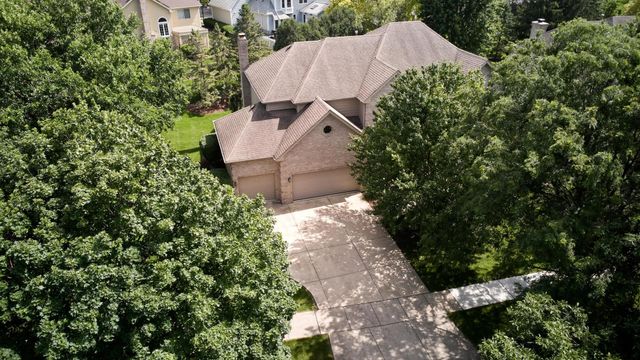 712 De Lasalle Court, Naperville, IL 60565