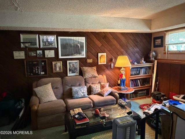 35 Schooner Avenue, Barnegat, NJ 08005