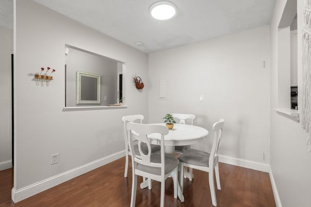 159 Bittersweet Ln 121, Randolph, MA 02368
