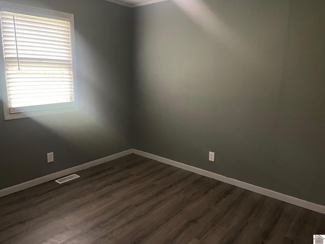 11235 Mann Street, Kevil, KY 42053