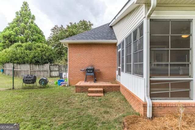 206 Jester Lane, Kathleen, GA 31047