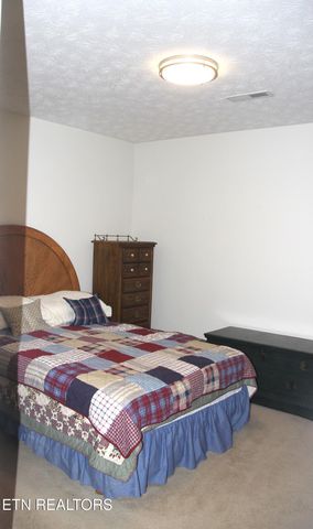 413 Herringbone Court, Powell, TN 37849