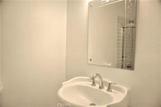 1189 W Sierra Madre, Azusa, CA 91702
