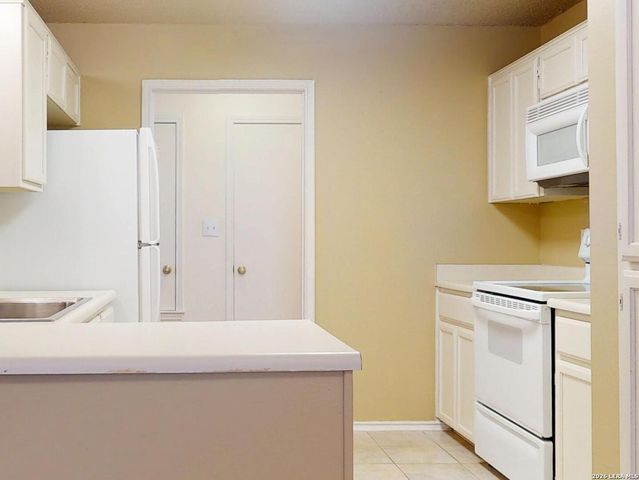 3201 Thrush Bend St, San Antonio, TX 78209