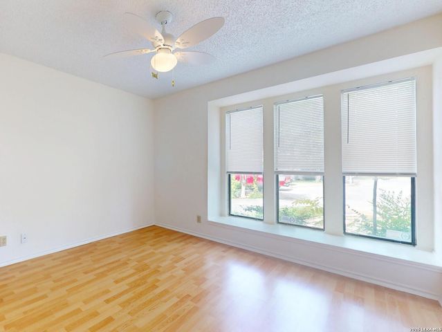 3201 Thrush Bend St, San Antonio, TX 78209