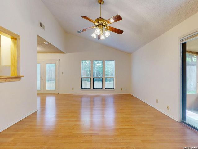 3201 Thrush Bend St, San Antonio, TX 78209