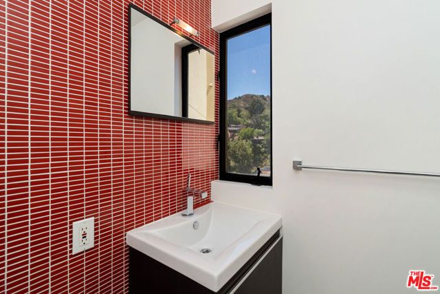 6441 BRYN MAWR Drive, Los Angeles, CA 90068