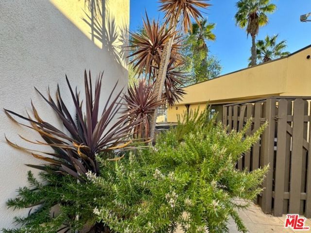 6441 BRYN MAWR Drive, Los Angeles, CA 90068