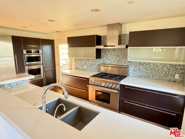 6441 BRYN MAWR Drive, Los Angeles, CA 90068