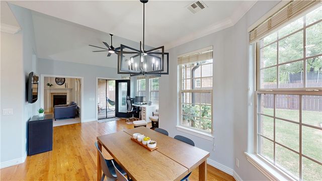 4203 NE Kenton Avenue, Bentonville, AR 72712