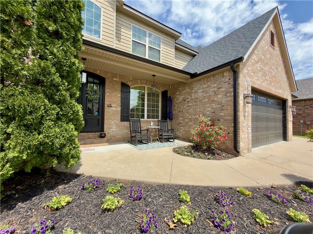 4203 NE Kenton Avenue, Bentonville, AR 72712