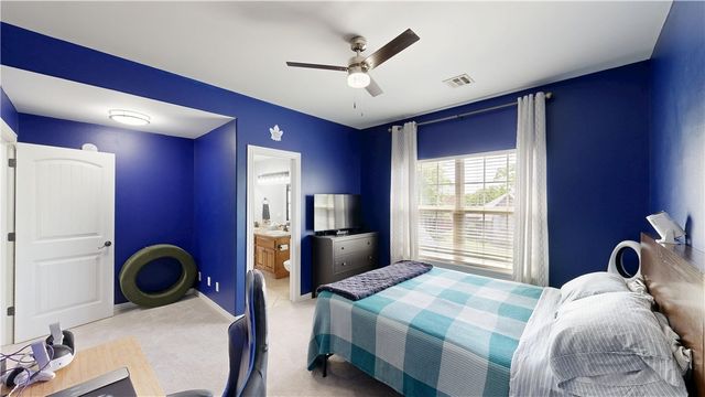 4203 NE Kenton Avenue, Bentonville, AR 72712