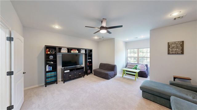 4203 NE Kenton Avenue, Bentonville, AR 72712