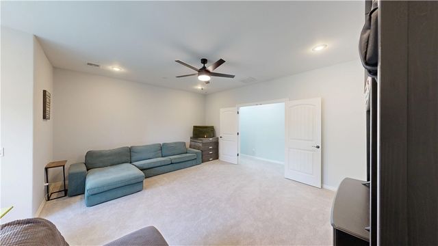 4203 NE Kenton Avenue, Bentonville, AR 72712