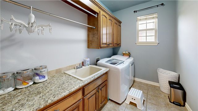 4203 NE Kenton Avenue, Bentonville, AR 72712