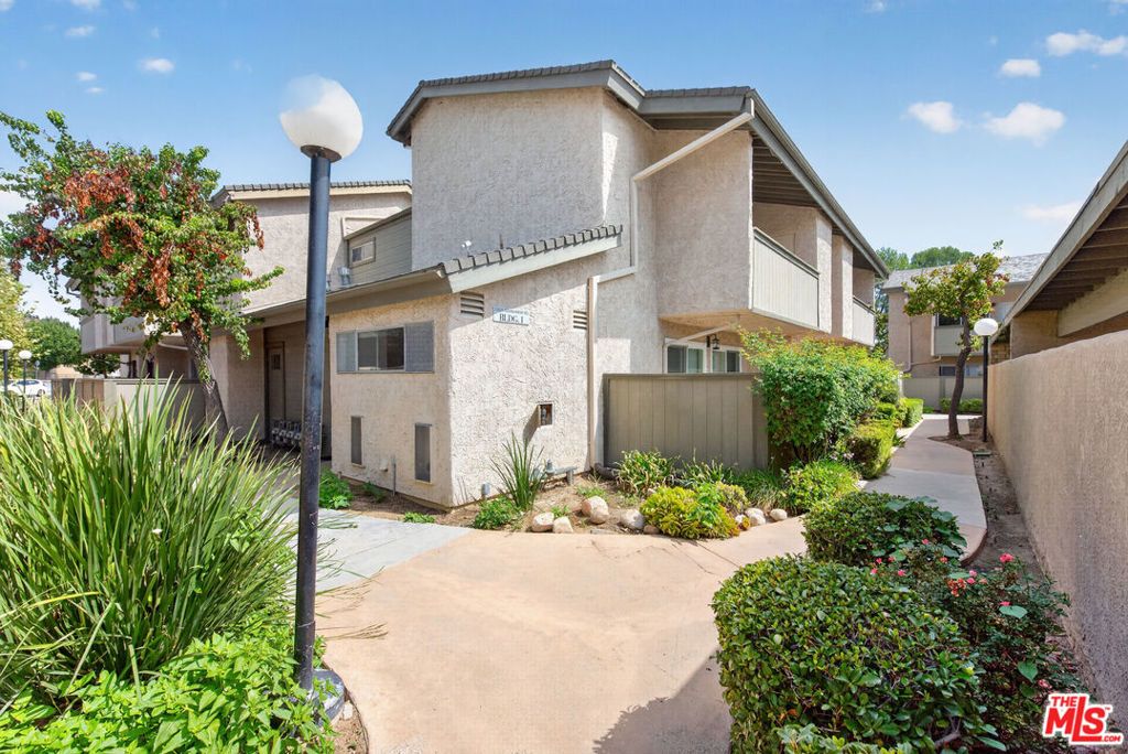 25825 Tournament Road I-14, Santa Clarita, CA 91355 — photo 4