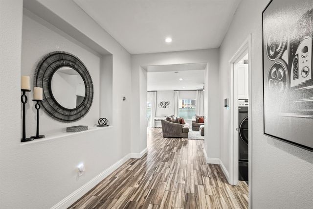 9909 Desert Willow Ct, Sacramento, CA 95829