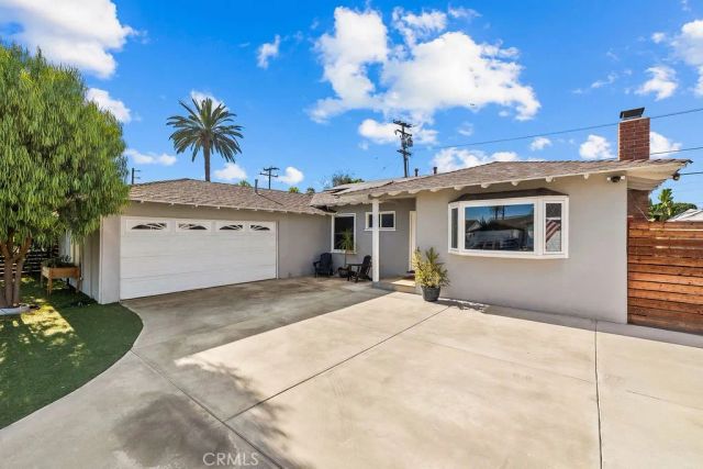 515 E Hoover, Orange, CA 92867