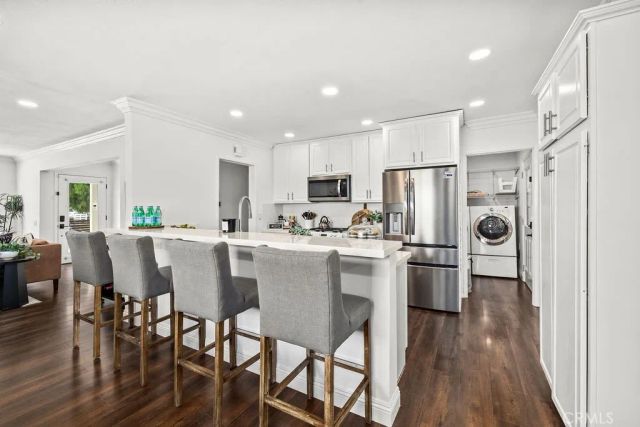 515 E Hoover, Orange, CA 92867