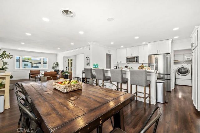 515 E Hoover, Orange, CA 92867