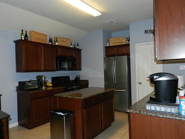 617 Canoe Way, Crowley, TX 76036