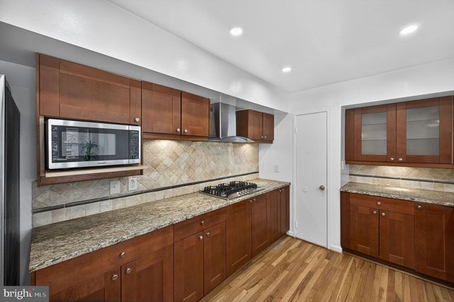 10600 VANTAGE CT, Potomac, MD 20854