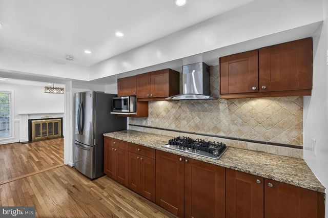 10600 VANTAGE CT, Potomac, MD 20854