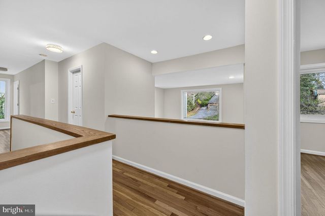 10600 VANTAGE CT, Potomac, MD 20854