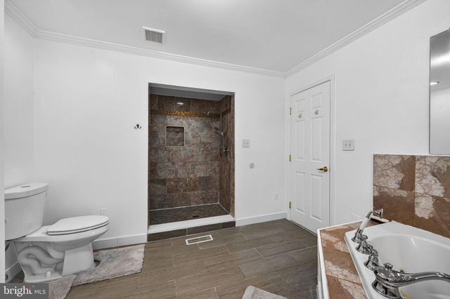 10600 VANTAGE CT, Potomac, MD 20854