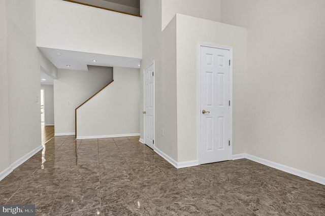 10600 VANTAGE CT, Potomac, MD 20854