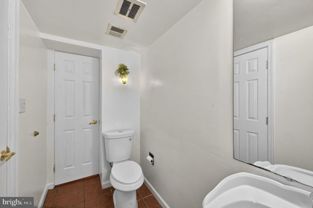 10600 VANTAGE CT, Potomac, MD 20854