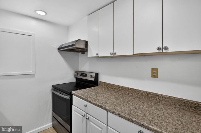 10600 VANTAGE CT, Potomac, MD 20854