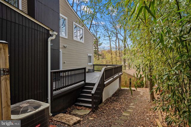 10600 VANTAGE CT, Potomac, MD 20854
