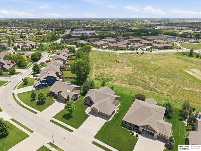19625 Adams Street, Omaha, NE 68135