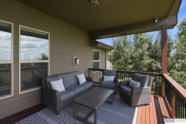 19625 Adams Street, Omaha, NE 68135